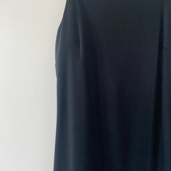 Black mini dress - Picture 2 of 5